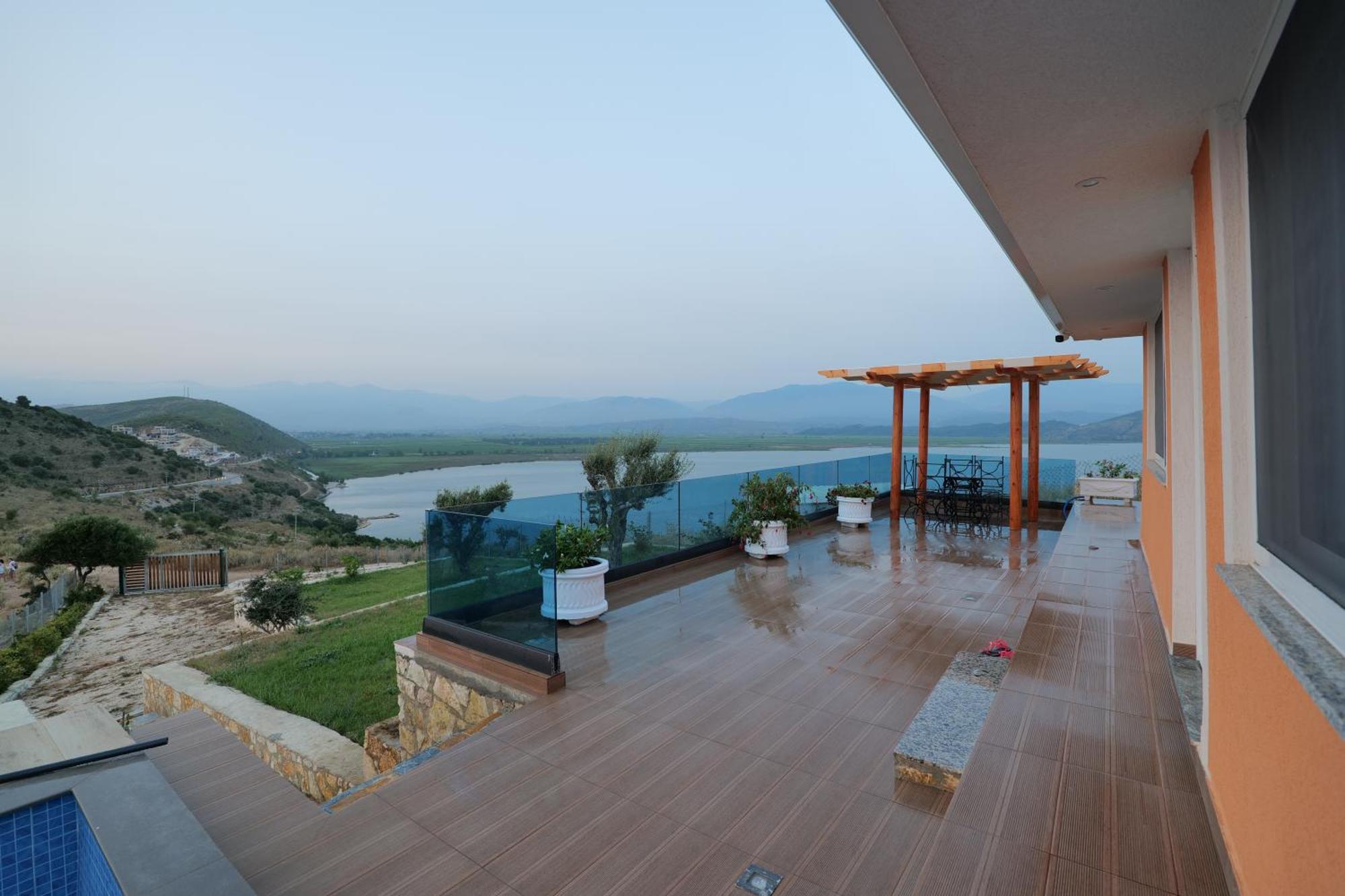 Twins Villa Sarandë Exterior foto