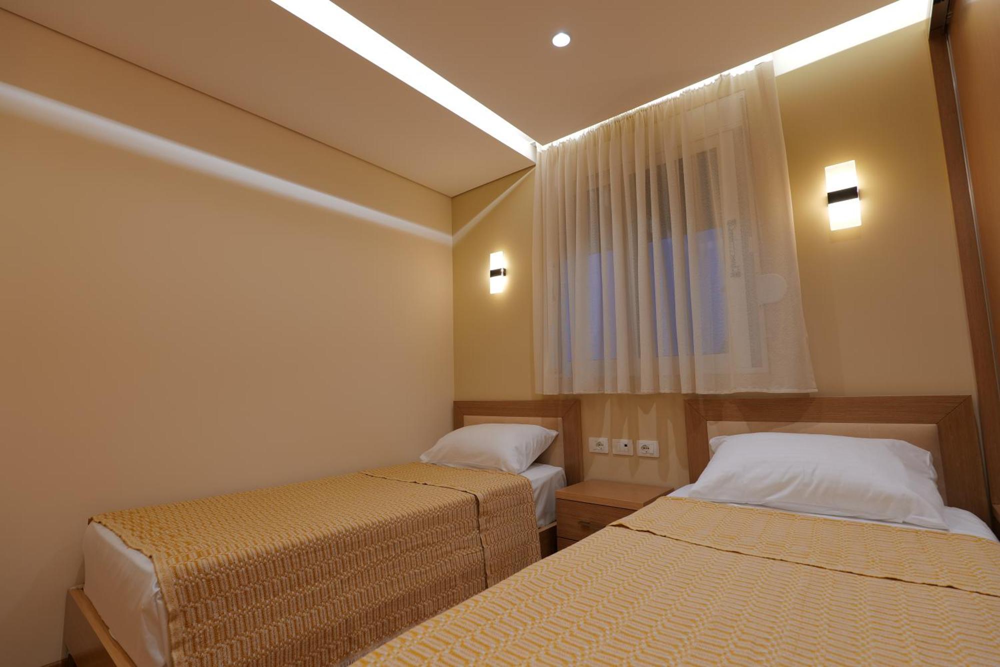 Twins Villa Sarandë Exterior foto